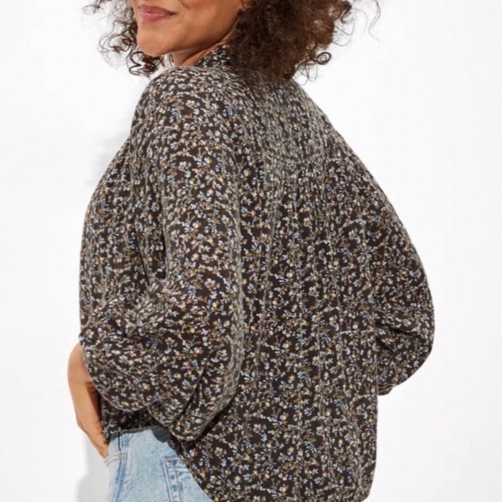 AE - Floral Eyelet Panel Blouse